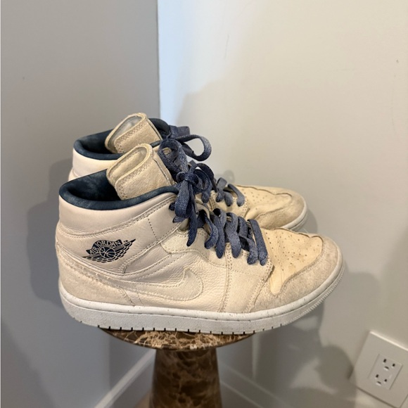 Nike Jordan High Top Sneakers - Picture 4 of 9